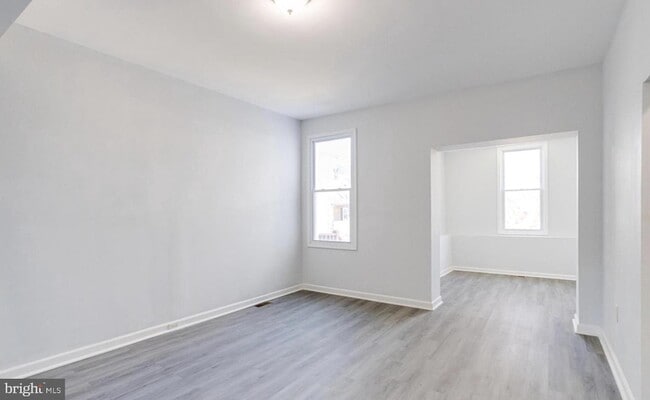 Building Photo - 3007 Oakley Ave