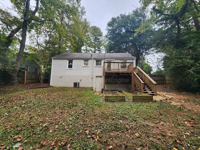 Building Photo - 2599 E Tupelo St SE
