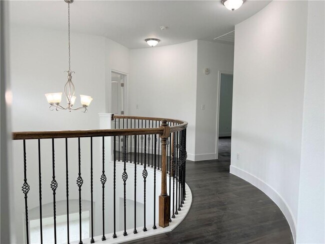 Building Photo - 2725 Mirasol Loop