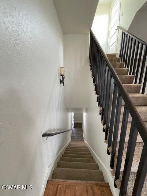 Building Photo - 268 Rossmore Dr