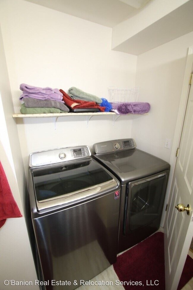 Building Photo - 4 br, 2 bath House - 1804 Sturbridge Court