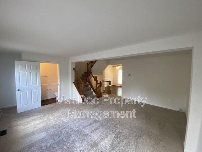 Building Photo - 4204 Apgar Ct