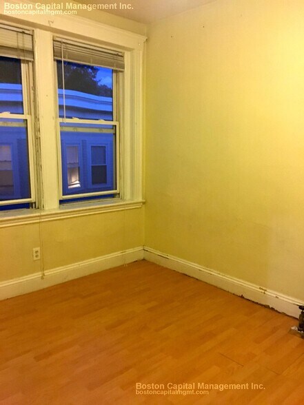 Building Photo - 45 Ashford St