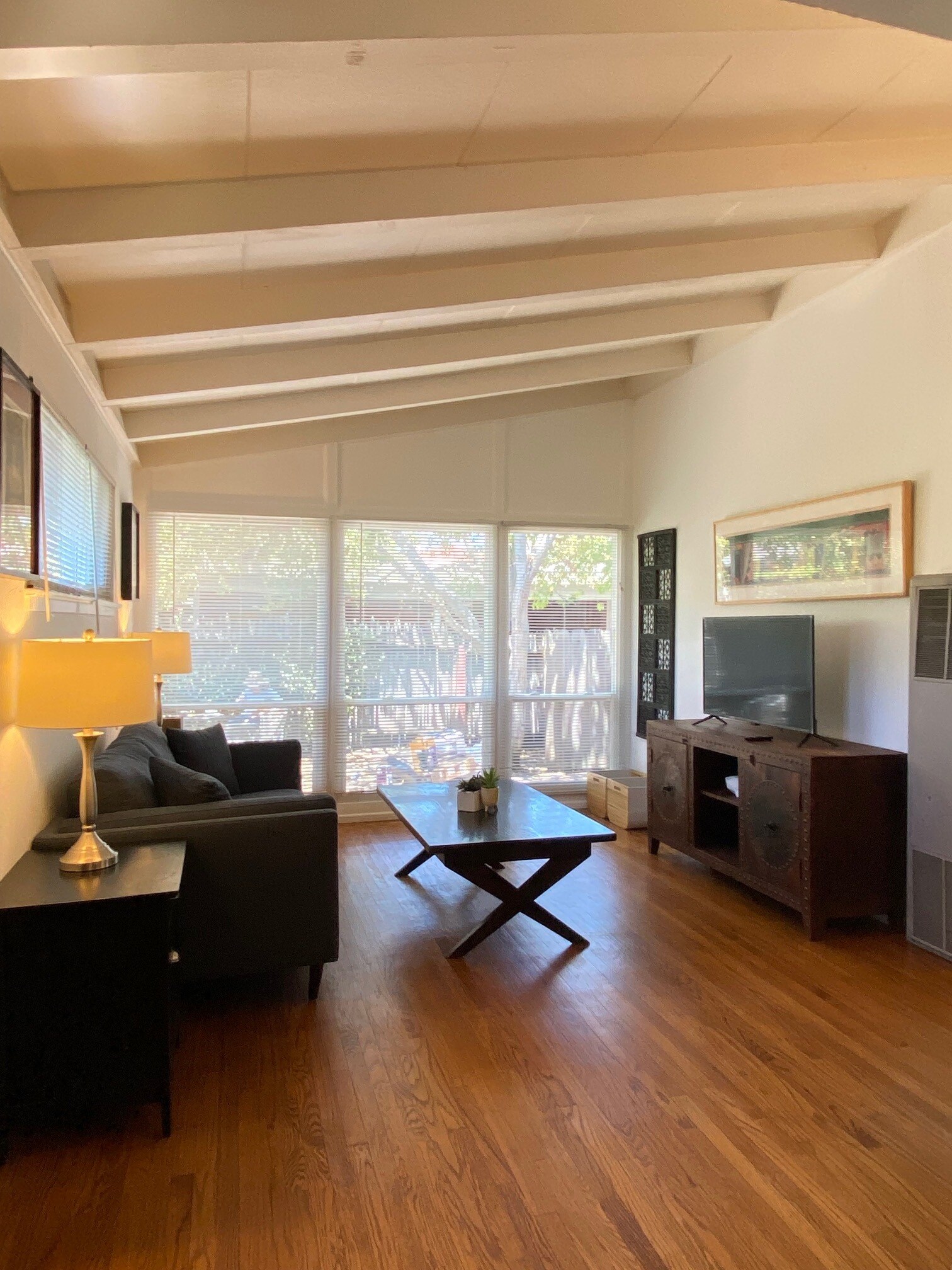 Building Photo - 251 El Carmelo Ave