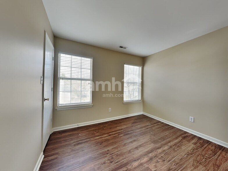 Building Photo - 13220 Lampmeade Ln