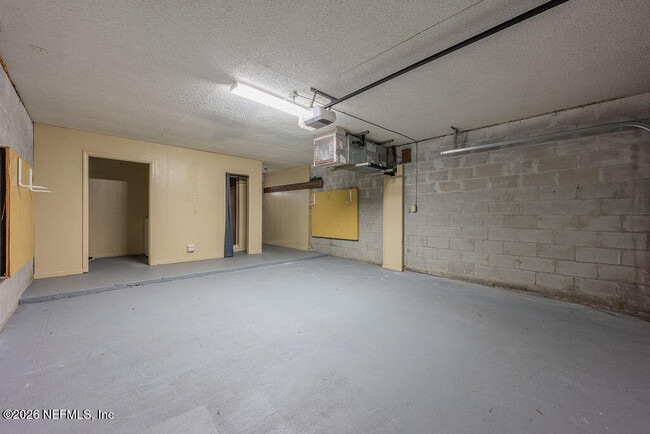 Building Photo - 107 2nd St S