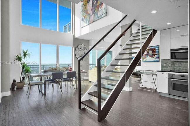 Building Photo - 60 SW 13th St