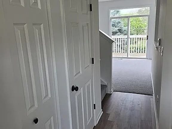 Building Photo - 2909 White Thorn Cir