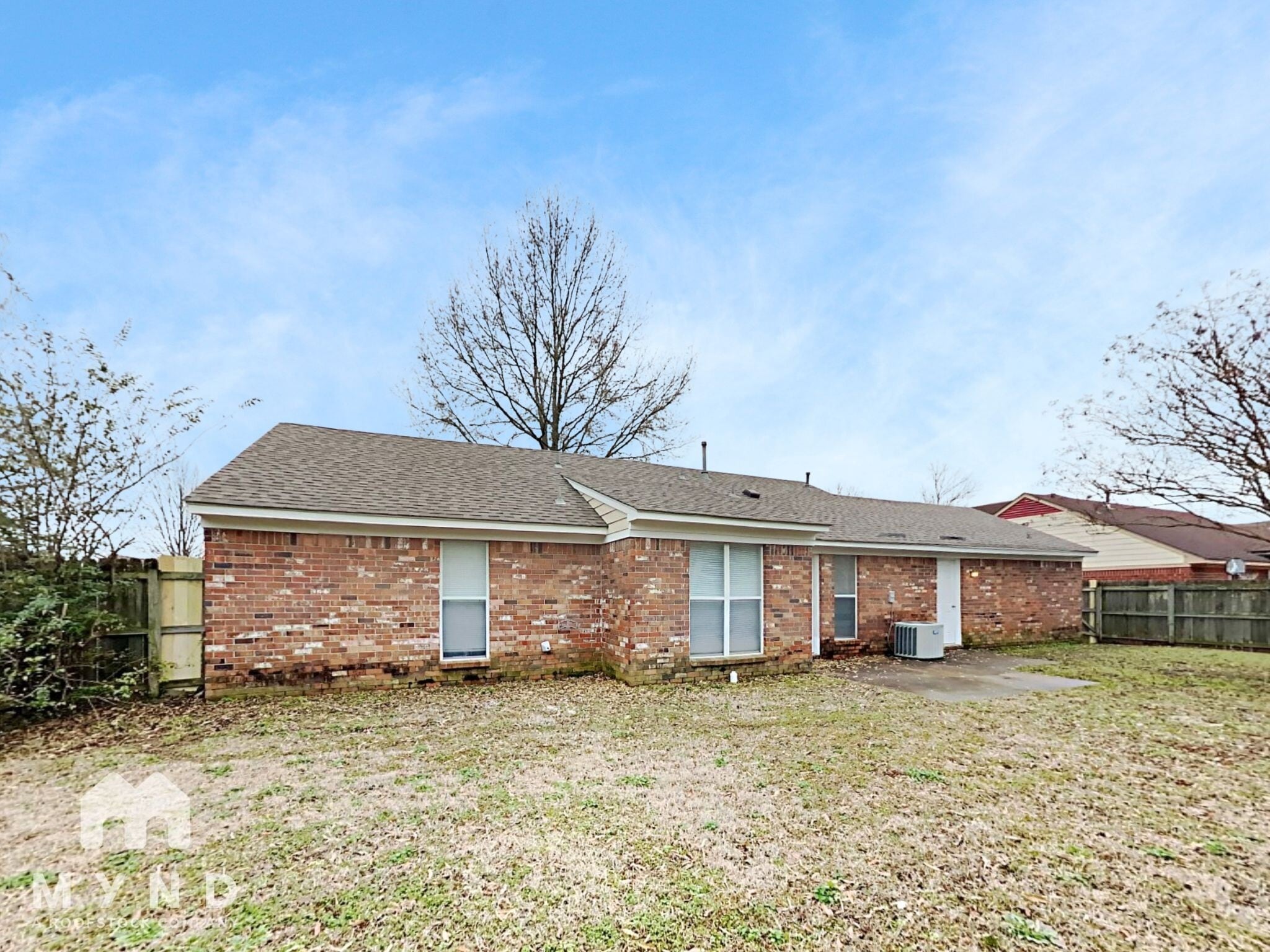 Building Photo - 7825 Sarah Ann Dr S