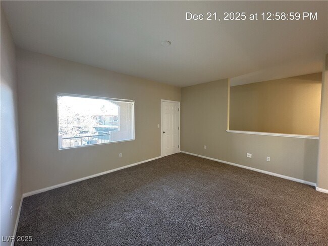 Building Photo - 7701 W Robindale Rd