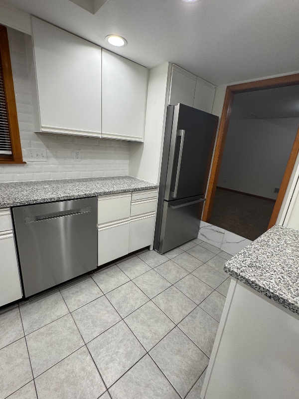 Building Photo - 42 Parkington Cir