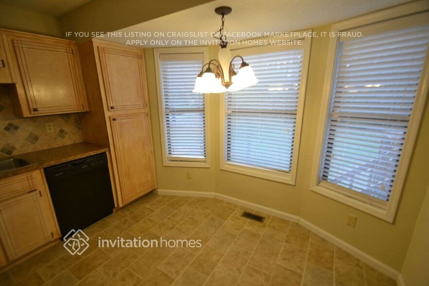 Building Photo - 6198 Brookside Ln