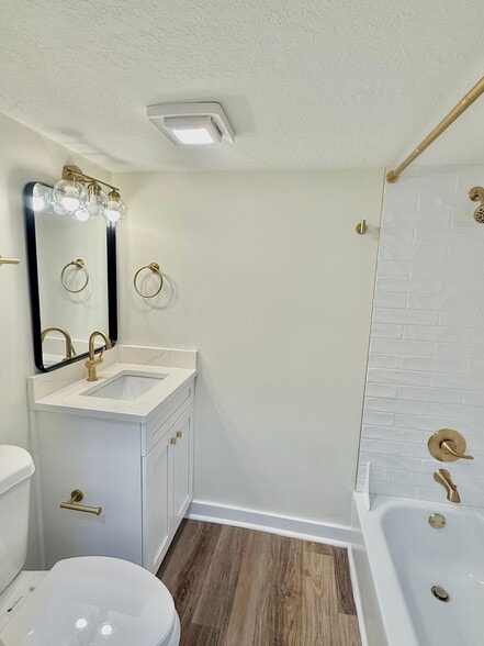 Building Photo - 4833 College St