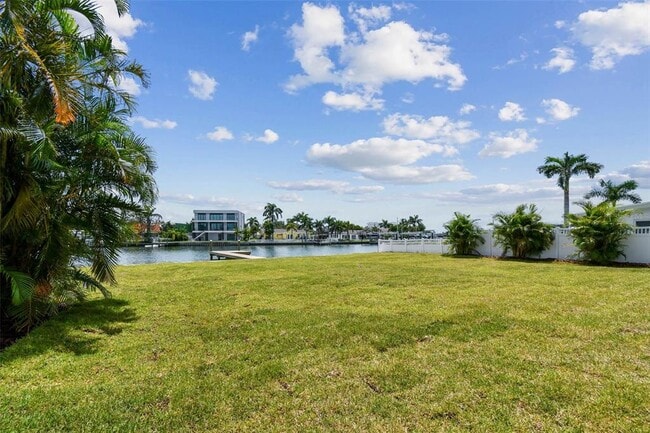 Building Photo - 3 Treasure Ln