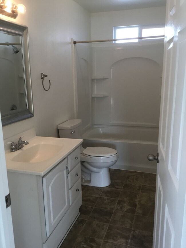 Building Photo - BOISE CONTEMPORARY BUNGALOW