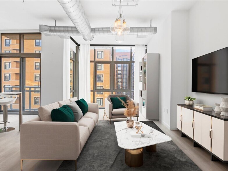 Building Photo - 811 4th St NW