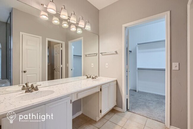 Building Photo - 9512 Preston Vineyard Dr