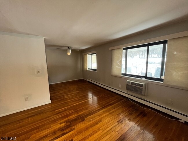 Building Photo - 401 Highway22B40U6