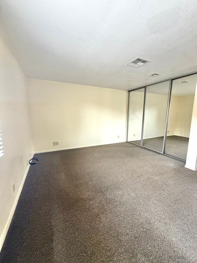 Building Photo - 71768 Buena Vista Dr