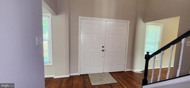 Building Photo - 3145 Elmmede Rd