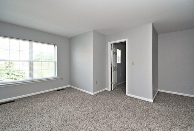 Building Photo - 1028 Balley Dr