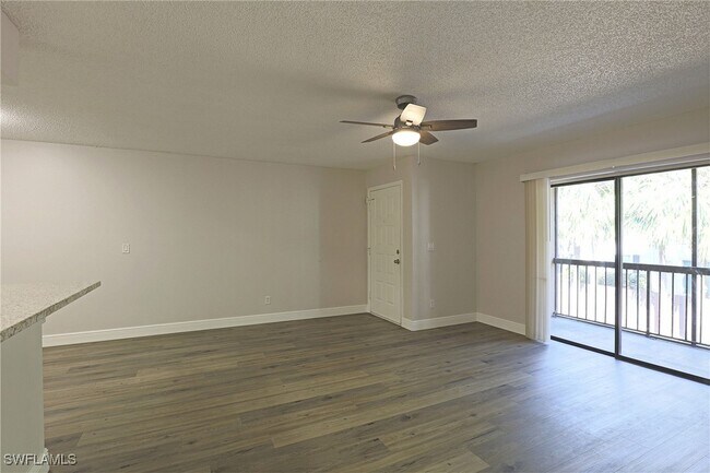Building Photo - 5305 Summerlin Rd