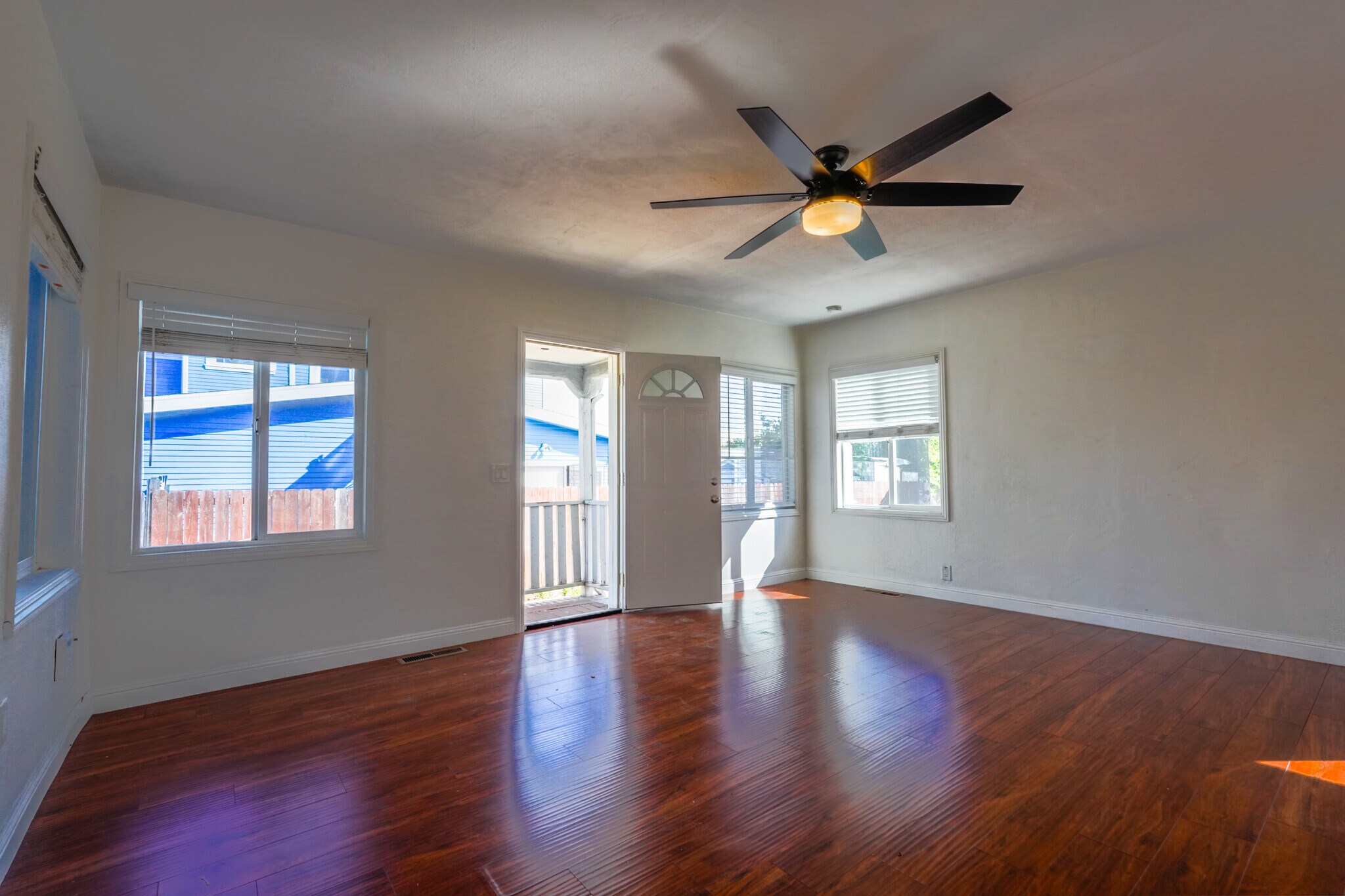 Building Photo - 3765 Angelo Ave