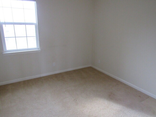 Building Photo - Gorgeous 4 Bed/3 Bath Mountain House Home ...