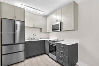 Building Photo - 3030 NW 16th St