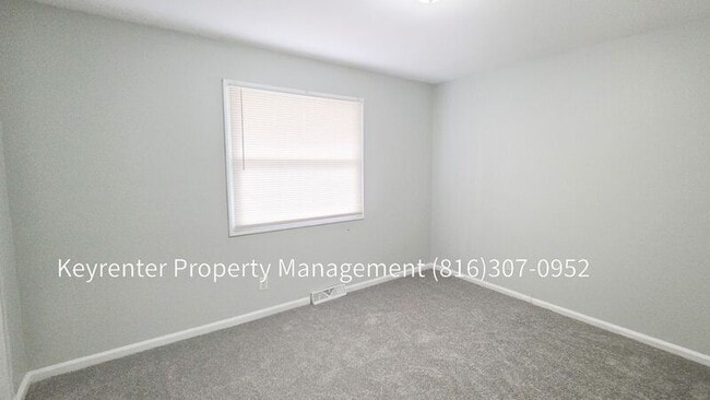 Building Photo - 1010 S Osage St