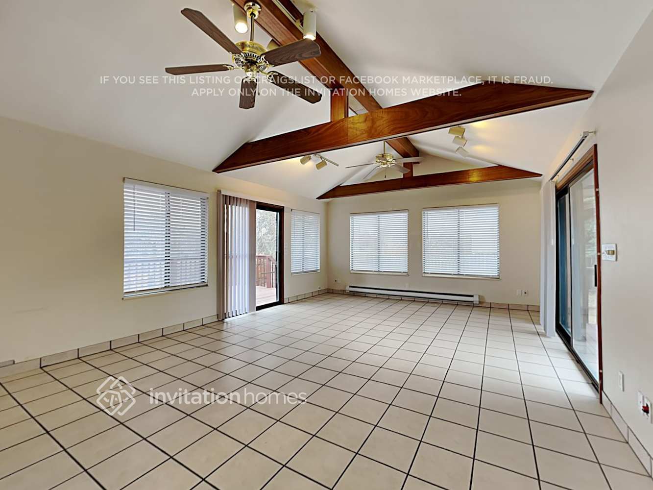 Building Photo - 4060 Charro Dr