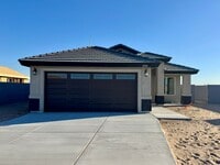 Building Photo - Almost New Three Bedroom Two Bath Home