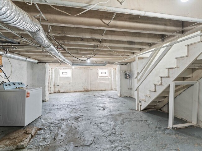 Building Photo - 1943 Stenton Ave