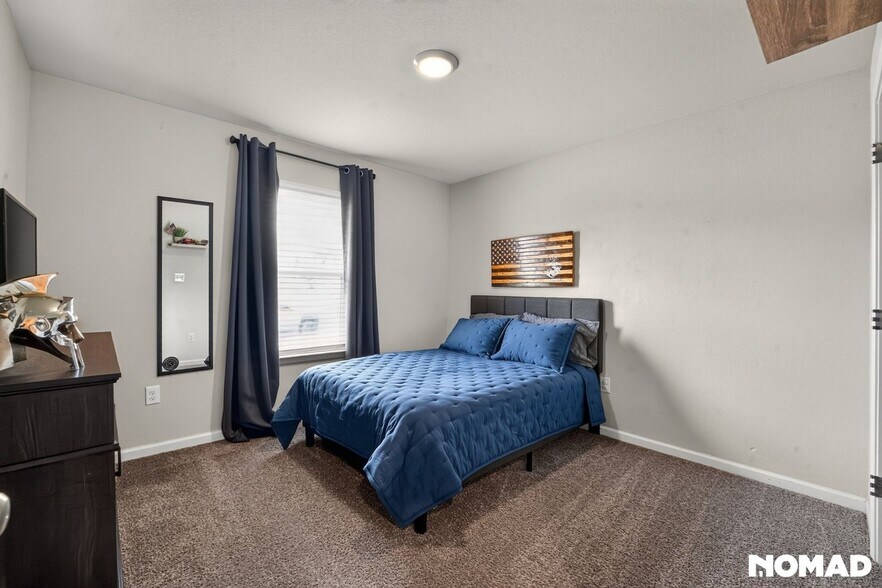 Building Photo - 1008 Enclave Cir