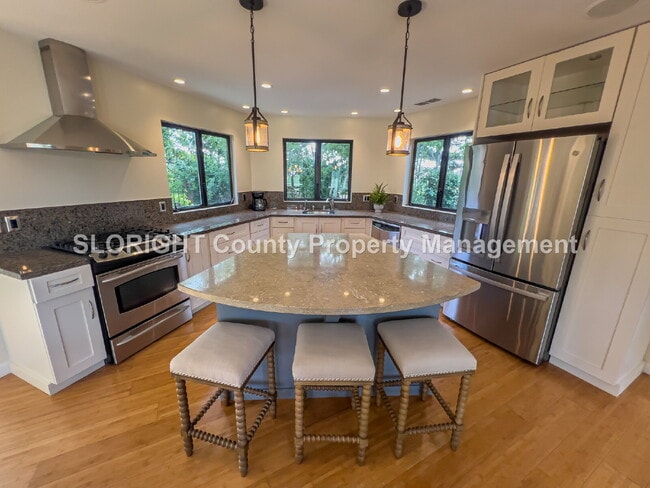 Building Photo - LEASE PENDING - Beautiful 2 Bed, 2 Bath Pismo Beach Home