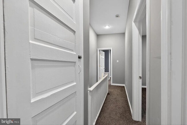 Building Photo - 1333 S Newkirk St