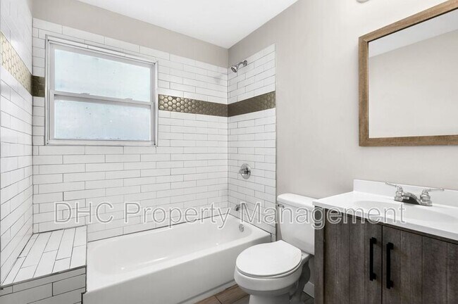 Building Photo - 1484 Norman Berry Dr