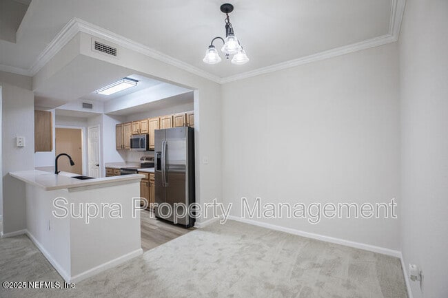 Building Photo - 10075 Gate Pkwy