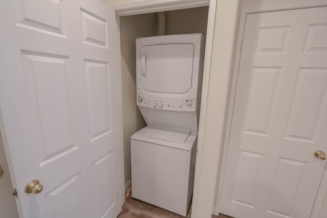 Building Photo - The Palisades -  3 Bedroom Townhome for Rent in Stevenson Ranch!