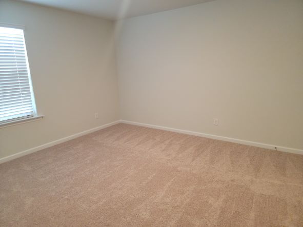 Building Photo - 104 Buttermere Wy