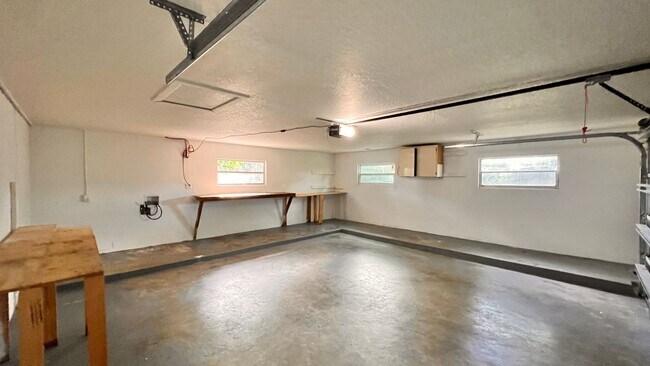 Building Photo - Charming 4 Bedroom, 2 Bathroom Home in Altamonte Springs!!