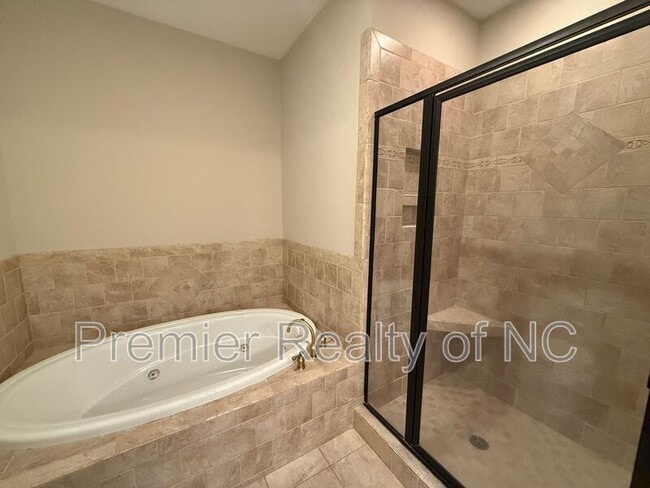 Building Photo - 1476 Neville Gardens Ln