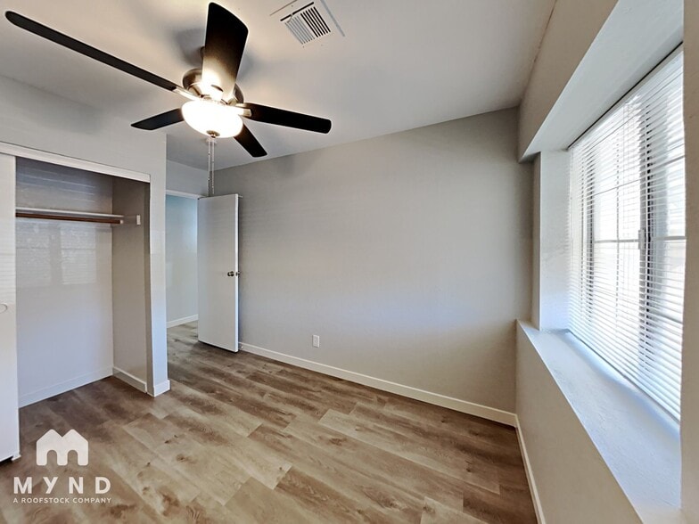 Building Photo - 549 Bastanchury Ave