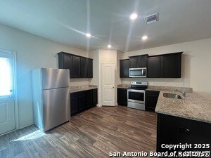 Building Photo - 2815 Citron Garden