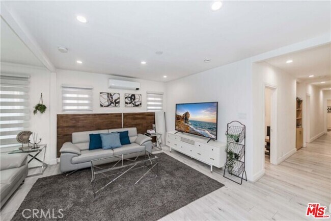 Building Photo - 1238 S Muirfield Rd