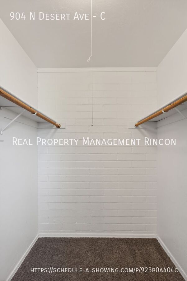 Building Photo - 904 N Desert Ave