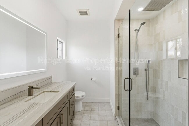 Building Photo - 4147 Bachman Pl