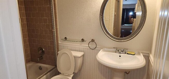 Building Photo - 22830 Indian Ridge Dr