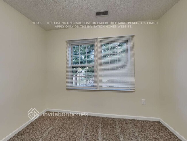 Building Photo - 701 Morton Farm Rd