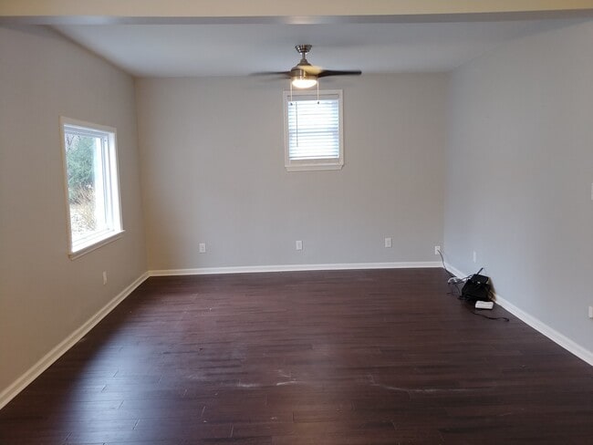 Building Photo - Amazing  Newly Renovated Three Bedroom Home off Zorn Avenue
